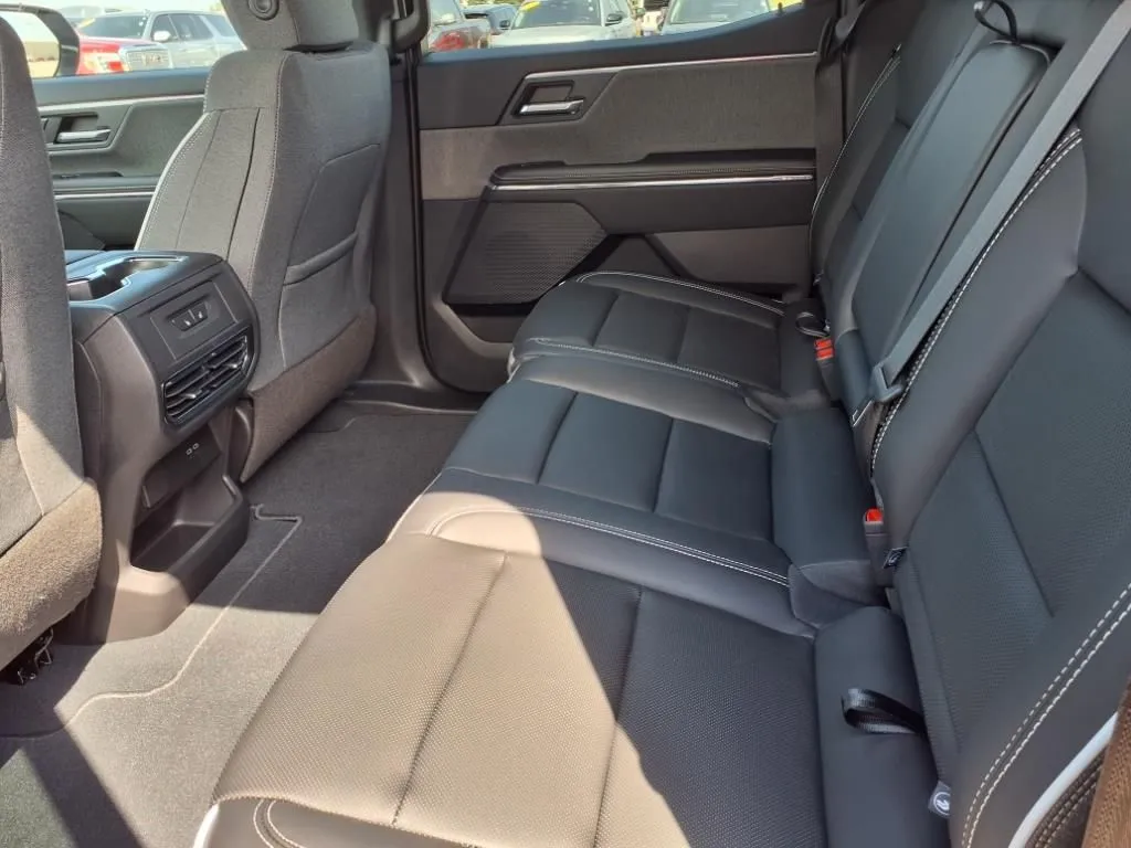 2026 Gmc Sierra Elevation photo 3