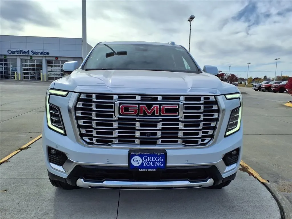 2026 Gmc Yukon XL Denali photo 3