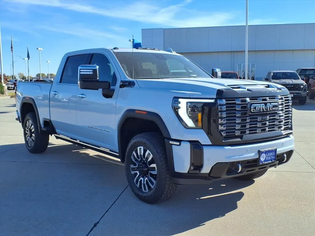 2026 Gmc Sierra 2500 HD Denali Ultimate photo 2
