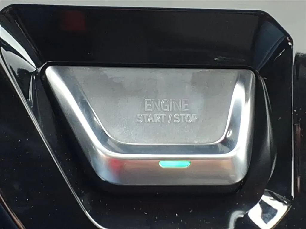 2026 Gmc Sierra 2500 HD Denali photo 3