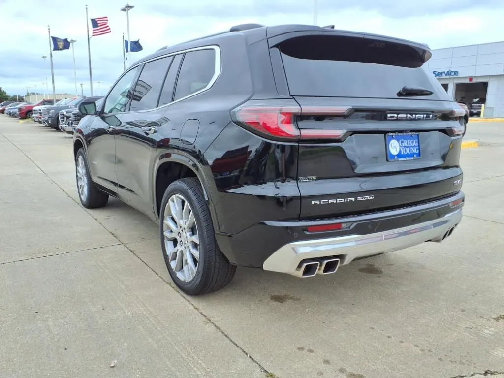 2025 Gmc Acadia Denali photo 3