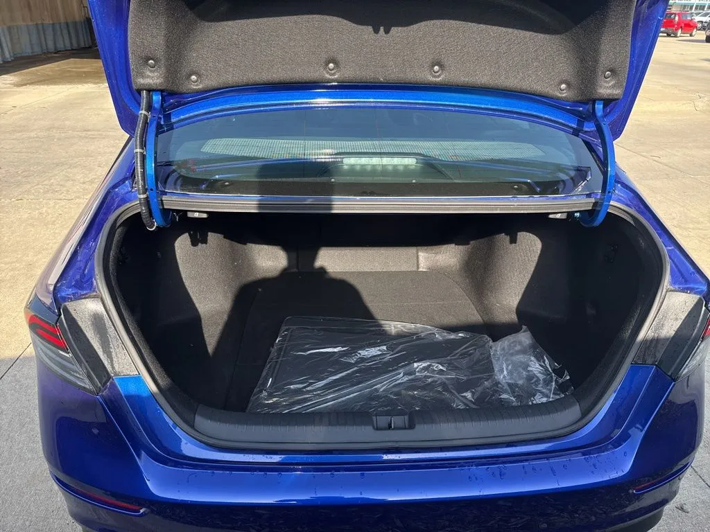 2024 Honda Accord Hybrid Sport photo 2