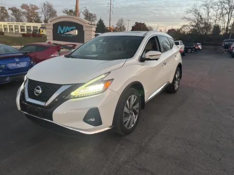 Photos of 2020 Nissan Murano SL for sale in Blue Springs, MO at MAG Auto - Munsterman Automotive Group