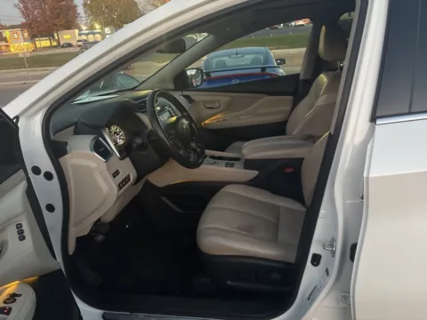 More photos of 2020 Nissan Murano SL at MAG Auto - Munsterman Automotive Group, MO