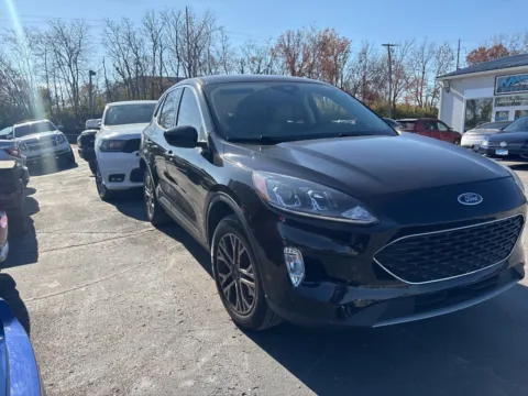 Photos of 2022 Ford Escape SEL for sale in Blue Springs, MO at MAG Auto - Munsterman Automotive Group