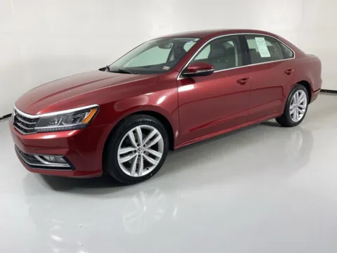 Another view of 2018 Volkswagen Passat 2.0T SE w/Technology for sale in Blue Springs, MO at MAG Auto - Munsterman Automotive Group