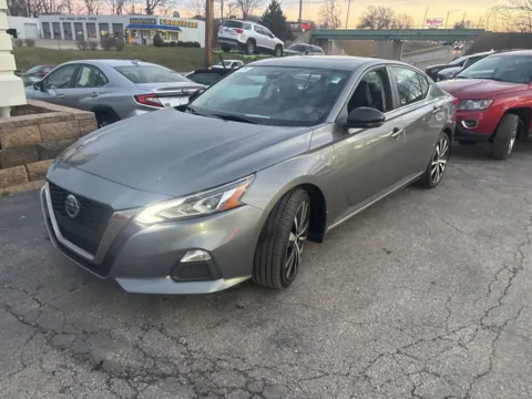 Photos of 2021 Nissan Altima 2.0 SR for sale in Blue Springs, MO at MAG Auto - Munsterman Automotive Group