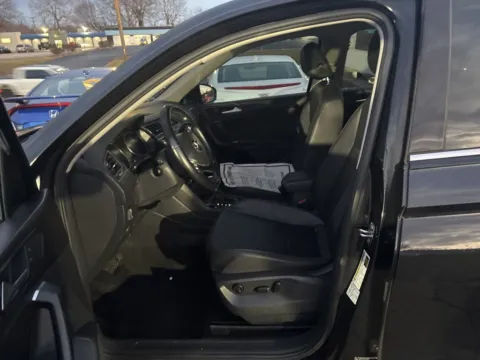 More photos of 2018 Volkswagen Tiguan 2.0T SE at MAG Auto - Munsterman Automotive Group, MO