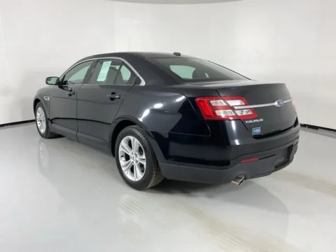 More photos of 2018 Ford Taurus SEL at MAG Auto - Munsterman Automotive Group, MO