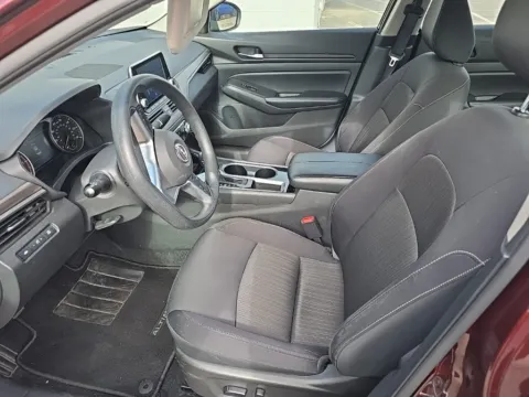 More photos of 2024 Nissan Altima 2.5 SV at MAG Auto - Munsterman Automotive Group, MO