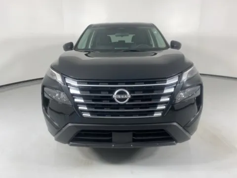 Photos of 2024 Nissan Rogue SV for sale in Blue Springs, MO at MAG Auto - Munsterman Automotive Group