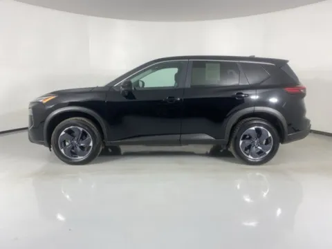 More photos of 2024 Nissan Rogue SV at MAG Auto - Munsterman Automotive Group, MO