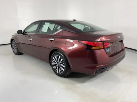 More photos of 2023 Nissan Altima 2.5 SV at MAG Auto - Munsterman Automotive Group, MO
