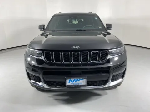 Photos of 2024 Jeep Grand Cherokee L Limited for sale in Blue Springs, MO at MAG Auto - Munsterman Automotive Group