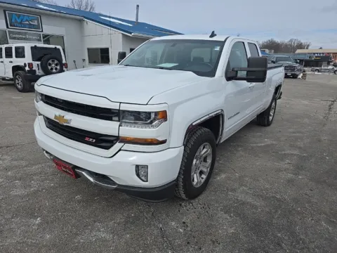 Photos of 2017 Chevrolet Silverado 1500 LT for sale in Blue Springs, MO at MAG Auto - Munsterman Automotive Group