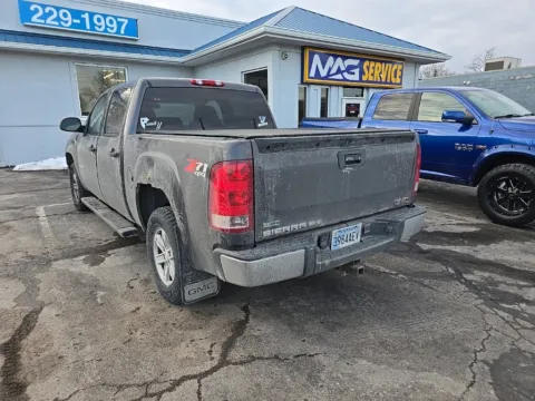 Another view of 2011 GMC Sierra 1500 SLE for sale in Blue Springs, MO at MAG Auto - Munsterman Automotive Group