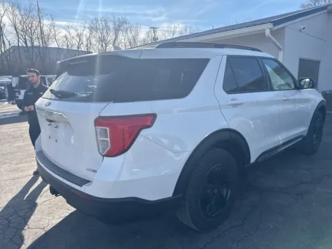 Another view of 2020 Ford Explorer XLT for sale in Blue Springs, MO at MAG Auto - Munsterman Automotive Group