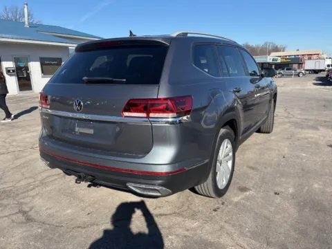 More photos of 2021 Volkswagen Atlas SEL at MAG Auto - Munsterman Automotive Group, MO