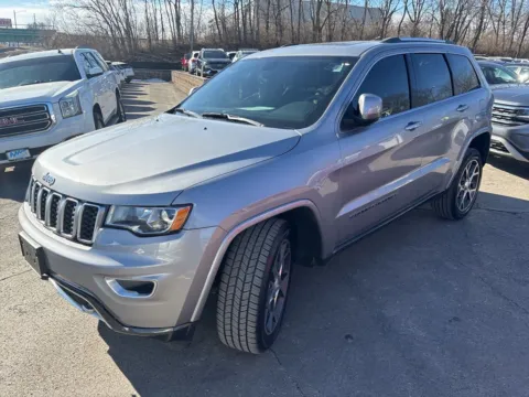 Photos of 2018 Jeep Grand Cherokee Limited for sale in Blue Springs, MO at MAG Auto - Munsterman Automotive Group