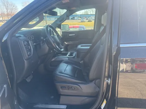 More photos of 2019 Chevrolet Silverado 1500 LTZ at MAG Auto - Munsterman Automotive Group, MO