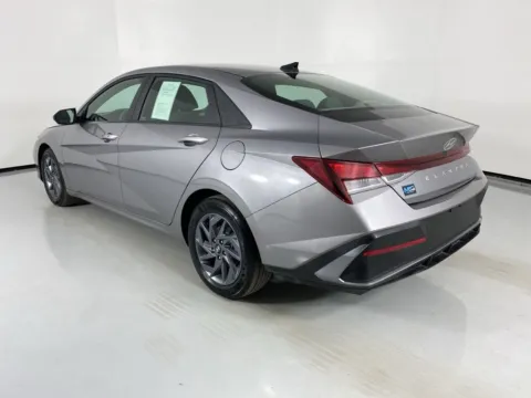 More photos of 2024 Hyundai Elantra SEL at MAG Auto - Munsterman Automotive Group, MO