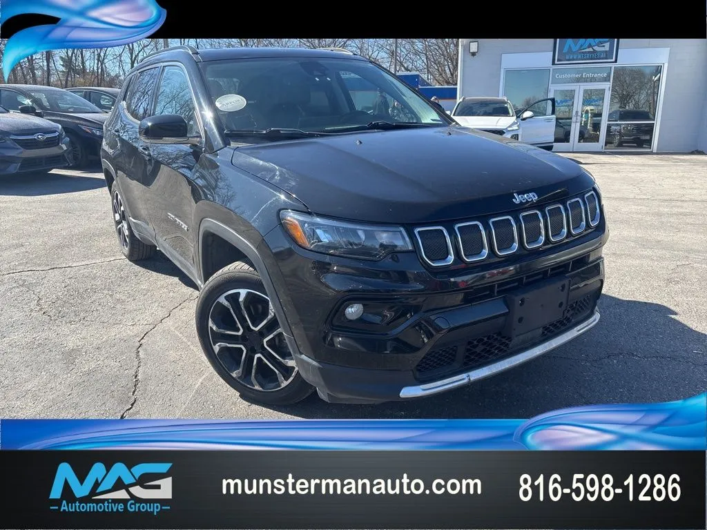 Black 2022 Jeep Compass Limited for sale in Blue Springs, MO