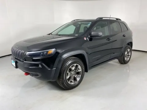 Another view of 2019 Jeep Cherokee Trailhawk for sale in Blue Springs, MO at MAG Auto - Munsterman Automotive Group