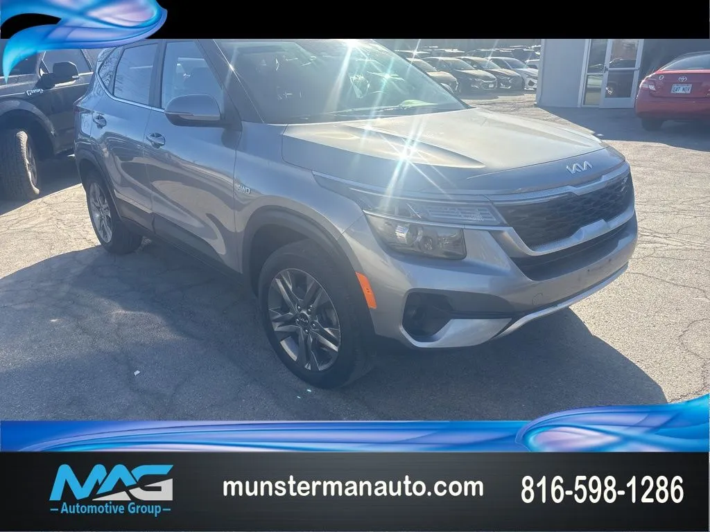 Gray 2023 Kia Seltos S for sale in Blue Springs, MO