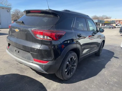 Another view of 2021 Chevrolet TrailBlazer LT for sale in Blue Springs, MO at MAG Auto - Munsterman Automotive Group