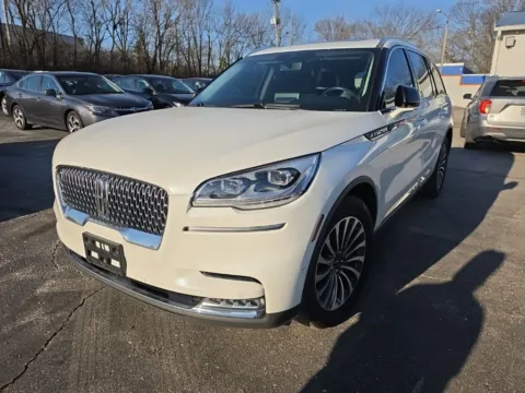 Photos of 2020 Lincoln Aviator Reserve for sale in Blue Springs, MO at MAG Auto - Munsterman Automotive Group