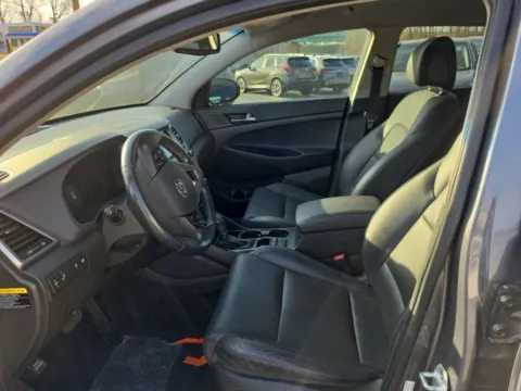 More photos of 2016 Hyundai Tucson Limited at MAG Auto - Munsterman Automotive Group, MO