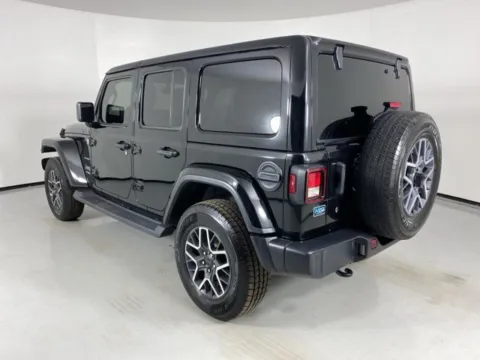 More photos of 2020 Jeep Wrangler Unlimited Sahara at MAG Auto - Munsterman Automotive Group, MO