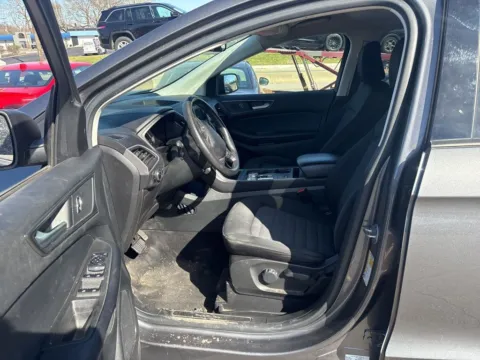 More photos of 2023 Ford Edge SE at MAG Auto - Munsterman Automotive Group, MO