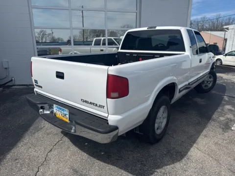 More photos of 2003 Chevrolet S-10 LS at MAG Auto - Munsterman Automotive Group, MO