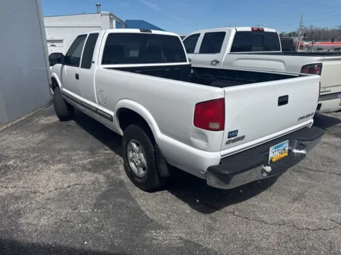 More photos of 2003 Chevrolet S-10 LS at MAG Auto - Munsterman Automotive Group, MO