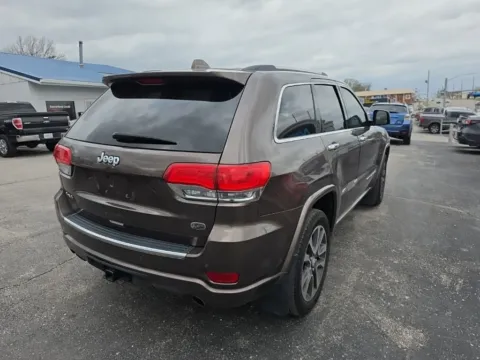 More photos of 2017 Jeep Grand Cherokee Overland at MAG Auto - Munsterman Automotive Group, MO
