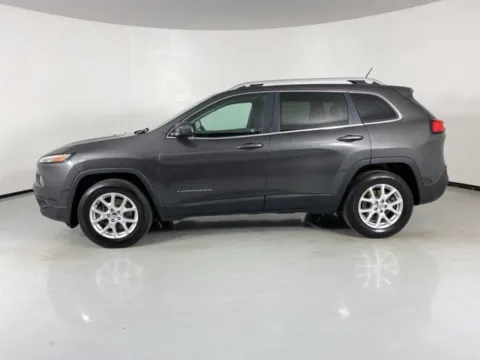 More photos of 2014 Jeep Cherokee Latitude at MAG Auto - Munsterman Automotive Group, MO