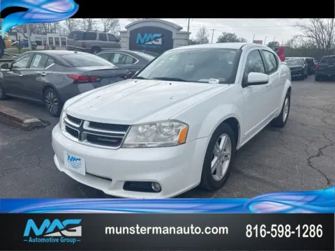 White 2013 Dodge Avenger SXT for sale in Blue Springs, MO