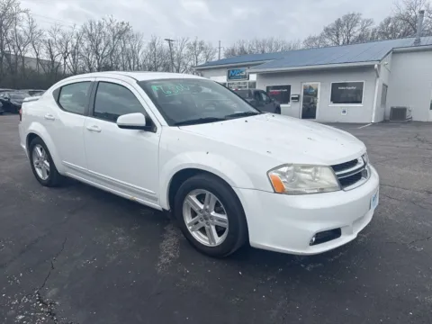 Photos of 2013 Dodge Avenger SXT for sale in Blue Springs, MO at MAG Auto - Munsterman Automotive Group