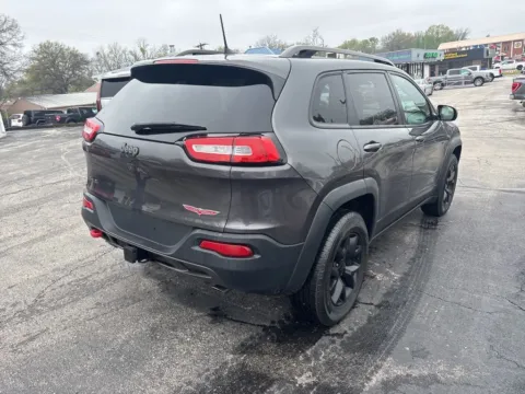 More photos of 2016 Jeep Cherokee Trailhawk at MAG Auto - Munsterman Automotive Group, MO