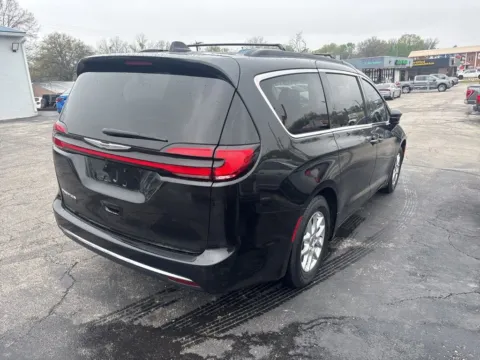 More photos of 2022 Chrysler Pacifica Touring L at MAG Auto - Munsterman Automotive Group, MO