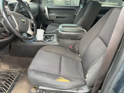 More photos of 2010 Chevrolet Silverado 1500 LT at MAG Auto - Munsterman Automotive Group, MO