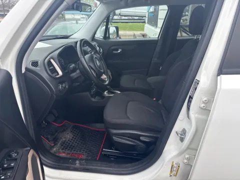 More photos of 2015 Jeep Renegade Latitude at MAG Auto - Munsterman Automotive Group, MO