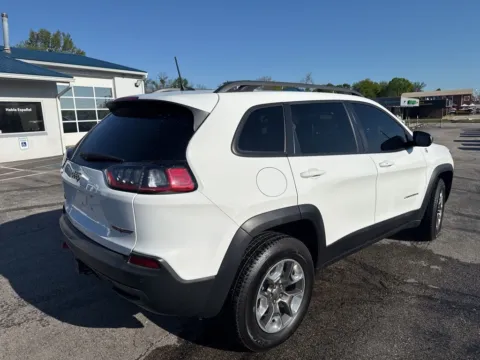 More photos of 2019 Jeep Cherokee Trailhawk at MAG Auto - Munsterman Automotive Group, MO