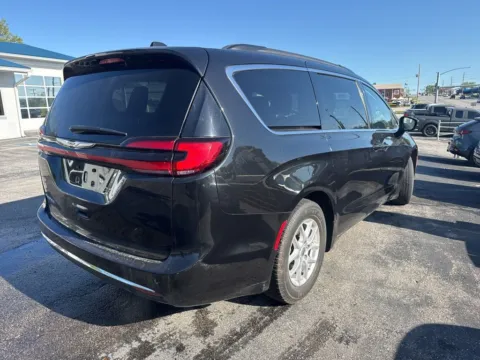 More photos of 2022 Chrysler Pacifica Touring L at MAG Auto - Munsterman Automotive Group, MO