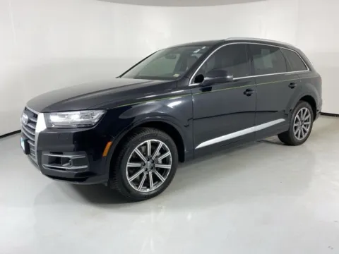 Another view of 2017 Audi Q7 3.0T Premium Plus for sale in Blue Springs, MO at MAG Auto - Munsterman Automotive Group