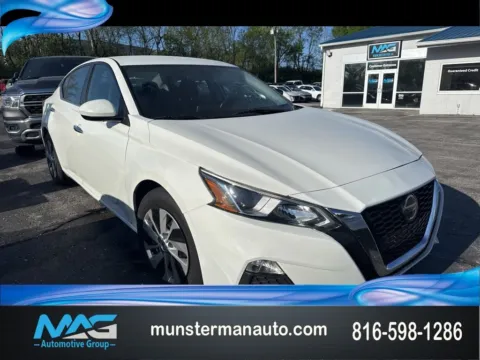 White 2020 Nissan Altima 2.5 S for sale in Blue Springs, MO