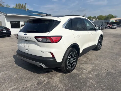 More photos of 2022 Ford Escape Plug-In Hybrid SEL at MAG Auto - Munsterman Automotive Group, MO