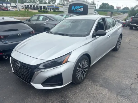 Photos of 2024 Nissan Altima 2.5 SV for sale in Blue Springs, MO at MAG Auto - Munsterman Automotive Group