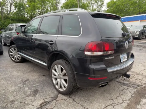 More photos of 2010 Volkswagen Touareg VR6 FSI at MAG Auto - Munsterman Automotive Group, MO